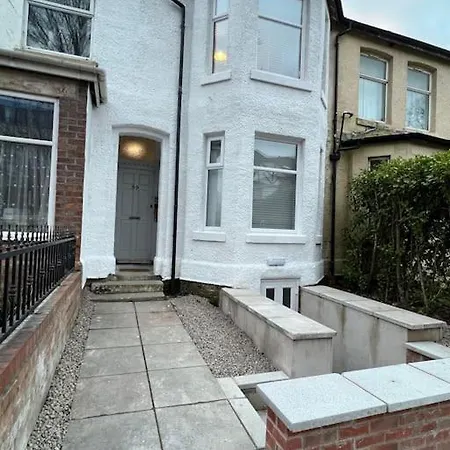 New Flat In Lytham St Annes - Sleeps 4 Apartment Exterior photo